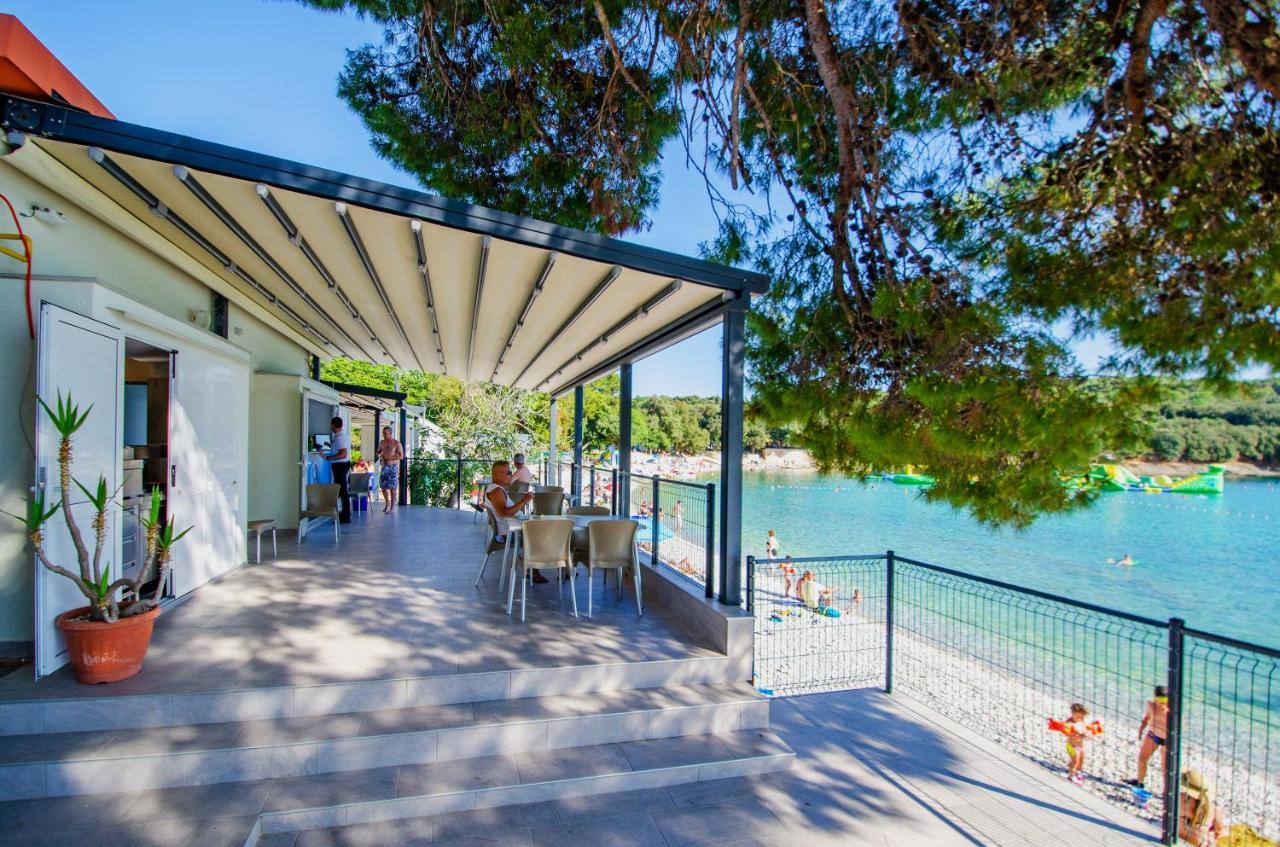 Centinera Resort Banjole Eksteriør bilde