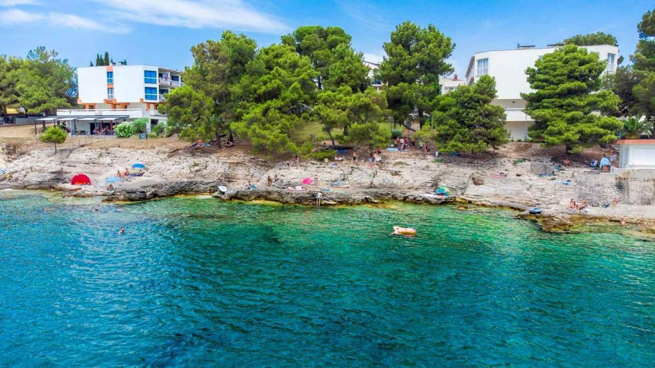 Centinera Resort Banjole Eksteriør bilde