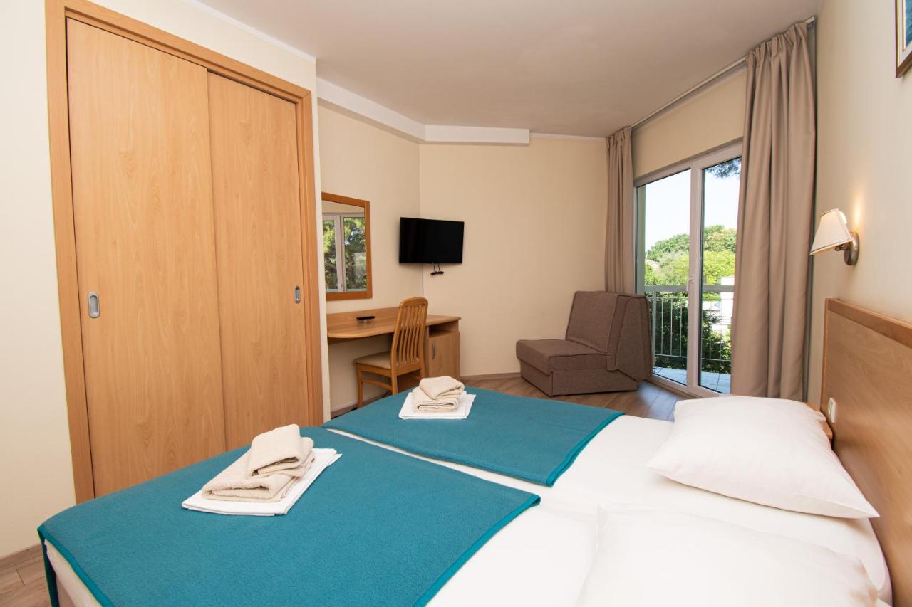 Centinera Resort Banjole Eksteriør bilde