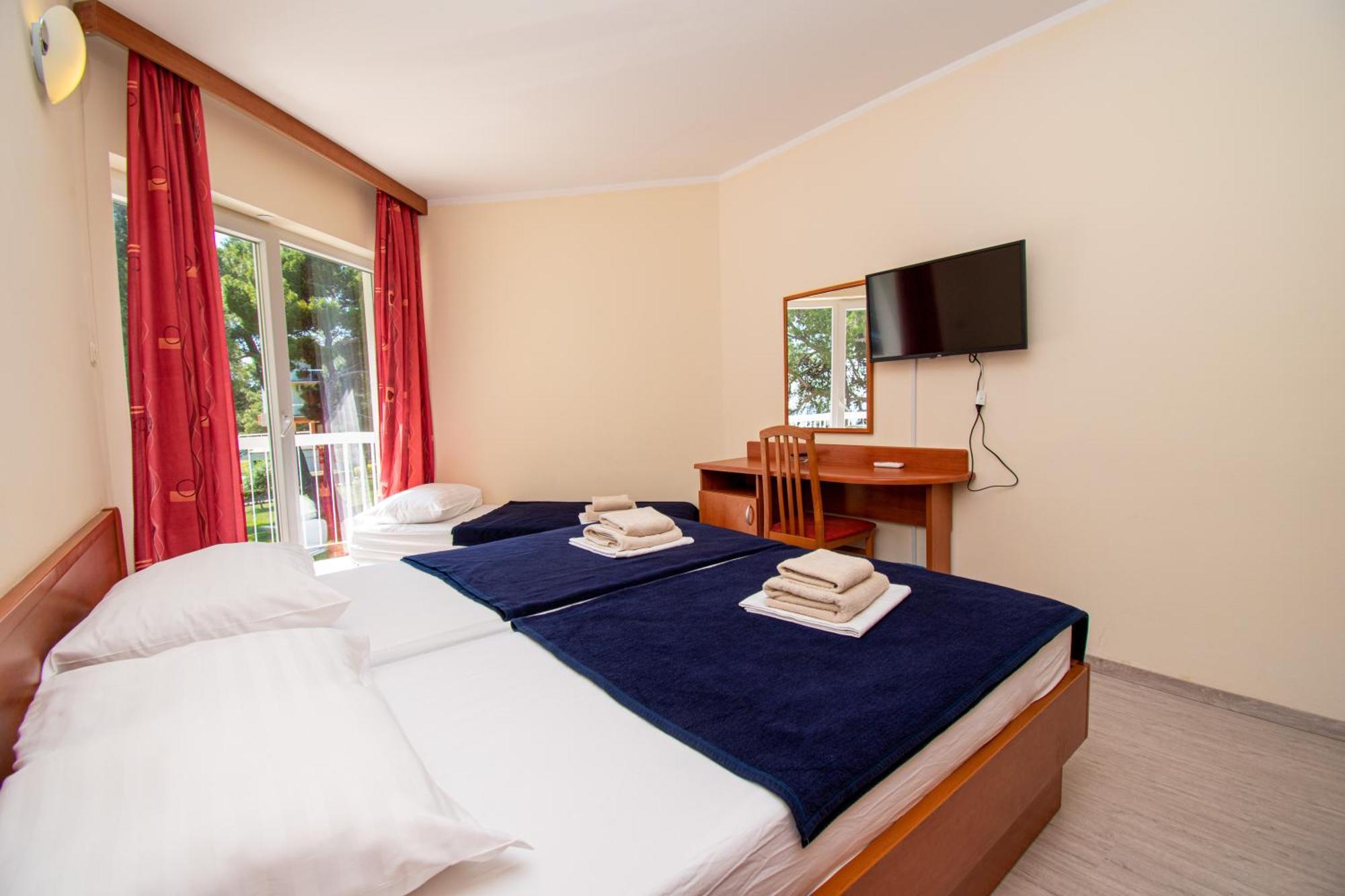 Centinera Resort Banjole Eksteriør bilde