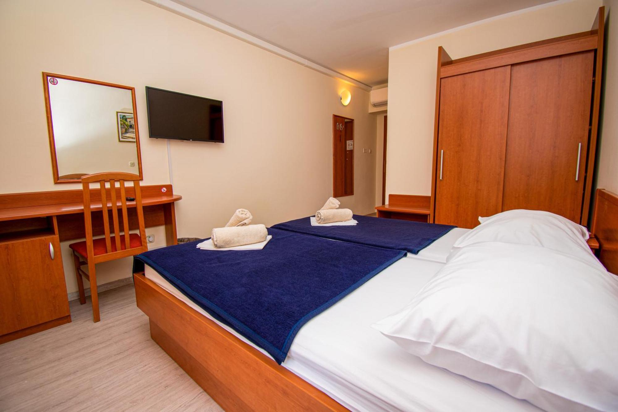 Centinera Resort Banjole Eksteriør bilde